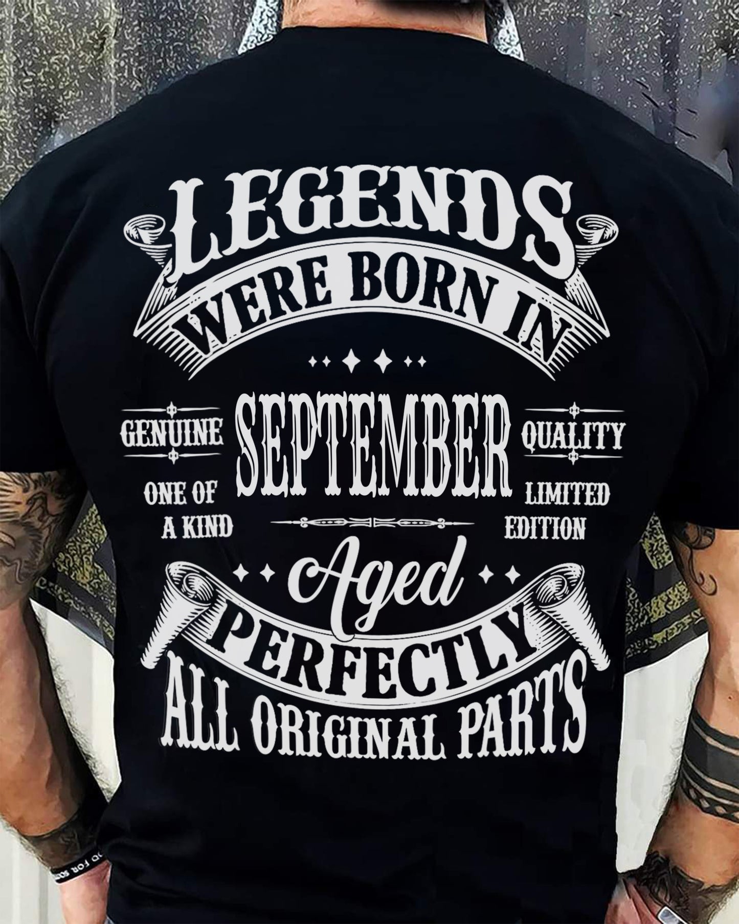 LEGENDS WERE BORN IN SEPTEMBER - T-SHIRT FOR MAN - ntnt09 (SKU08-37-09)