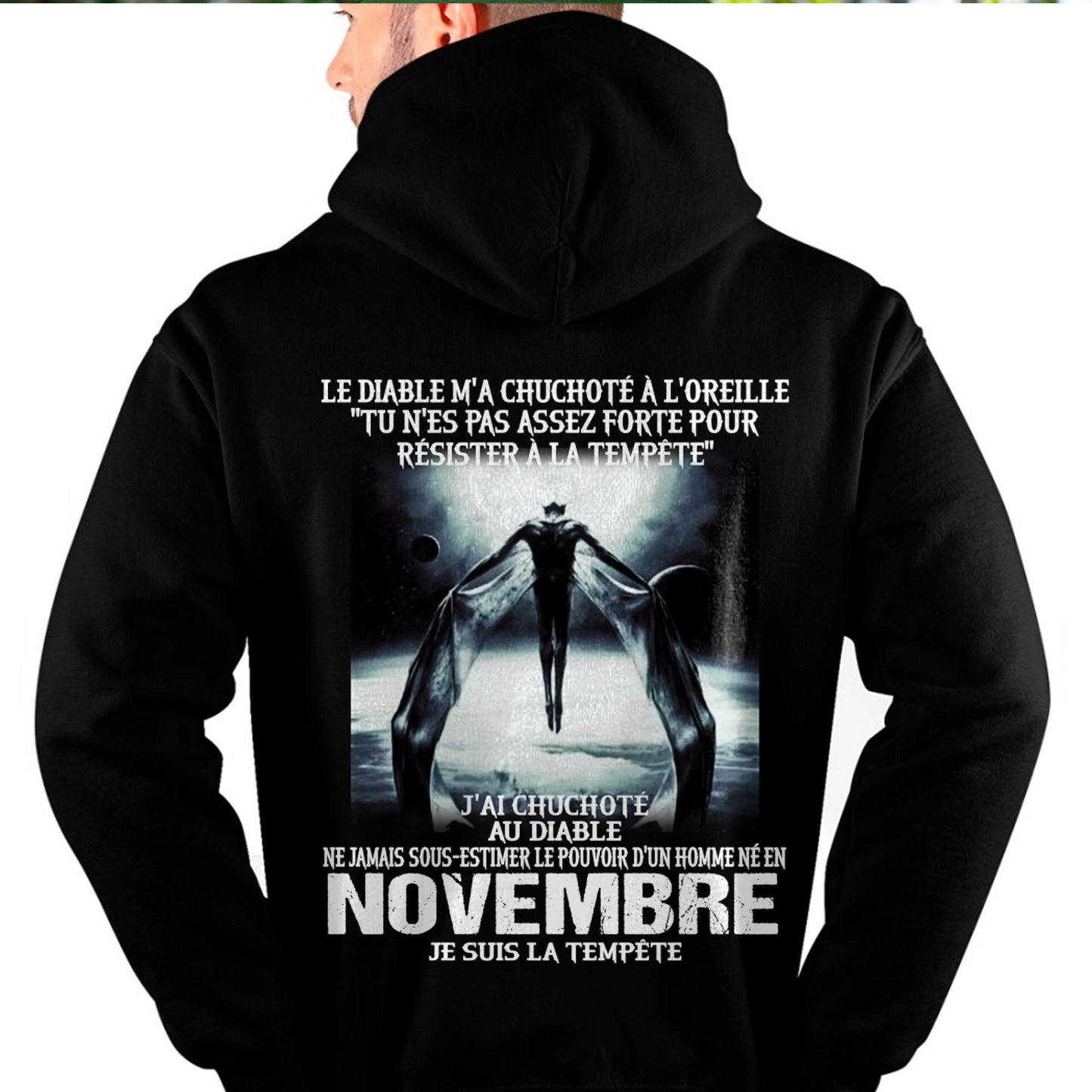 Je Suis la Tempête – Ne Jamais Sous-Estimer le Pouvoir d’un Homme Né en Novembre – T-Shirt Homme - ntnt11 (SKU26T-01160-11)