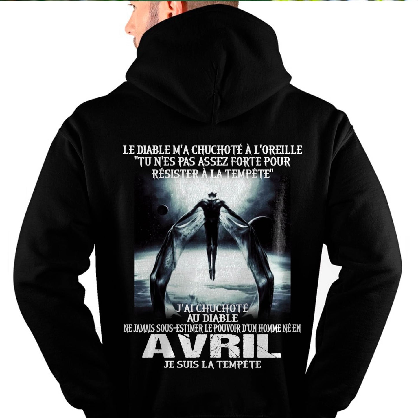 Je Suis la Tempête – Ne Jamais Sous-Estimer le Pouvoir d’un Homme Né en Avril – T-Shirt Homme - ntnt04 (SKU26T-01160-04)