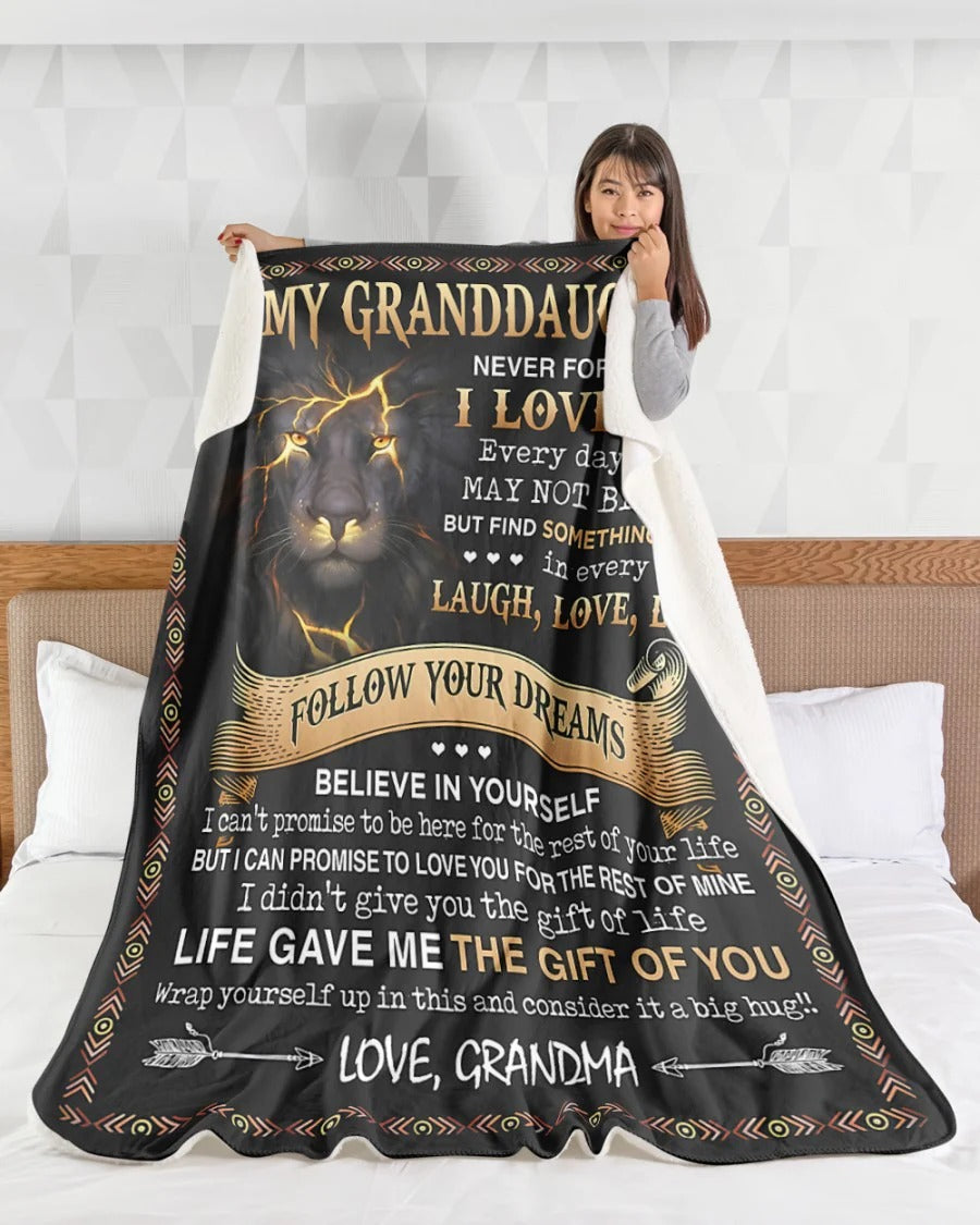 BLANKET FOR GRANDDAUGHTER – COMFORT & WARMTH GIFT FROM GRANDMA  Sherpa Fleece Quilt Blanket hnds00 (SKUB09-41)