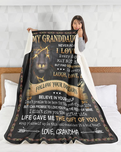 BLANKET FOR GRANDDAUGHTER – COMFORT & WARMTH GIFT FROM GRANDMA  Sherpa Fleece Quilt Blanket hnds00 (SKUB09-41)