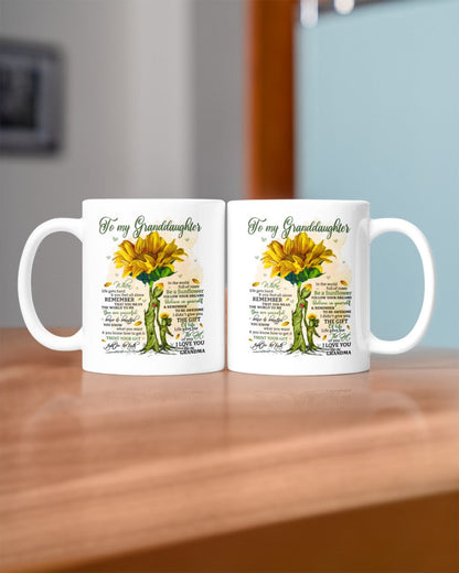 TO GRANDDAUGHTER MUG 02 - GIFT FROM GRANDMA - TRNN00
