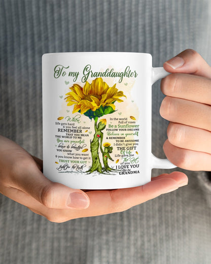 TO GRANDDAUGHTER MUG 02 - GIFT FROM GRANDMA - ntnt00