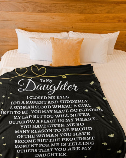 TO MY DAUGHTER - GIFT FOR DAUGHTER FROM MOM - Sherpa Fleece Quilt Blanket (SKUB-BLANKET-MOM00)