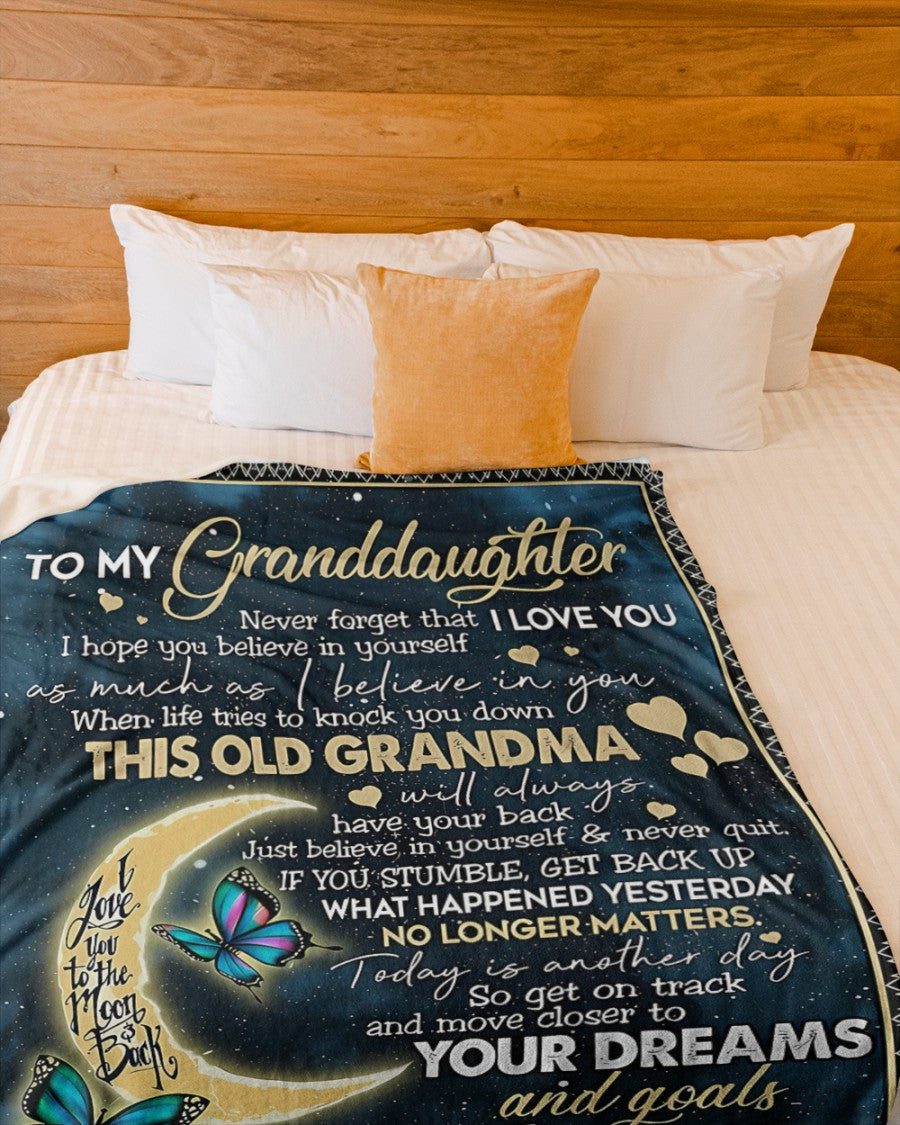 BLANKET FOR GRANDDAUGHTER – COMFORT & WARMTH GIFT FROM GRANDMA  Sherpa Fleece Quilt Blanket hnds00 (SKUB-BLK-GMD2)
