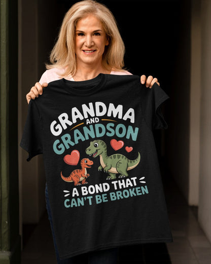 GRANDMA AND GRANDSON A BOND THAT CAN'T BE BROKEN DINOSAUR UNISEX T-SHIRT - ntnt00 (SKU-GMS5)