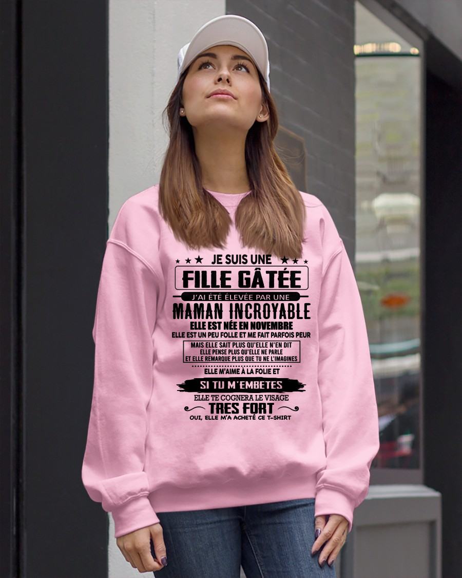 NOVEMBRE - T-SHIRT JE SUIS UNE FILLE CHANCEUSE – CADEAU TOUCHANT DE MAMAN INCROYABLE - fr11 / ntnt11 (SKU26T-0190-11)